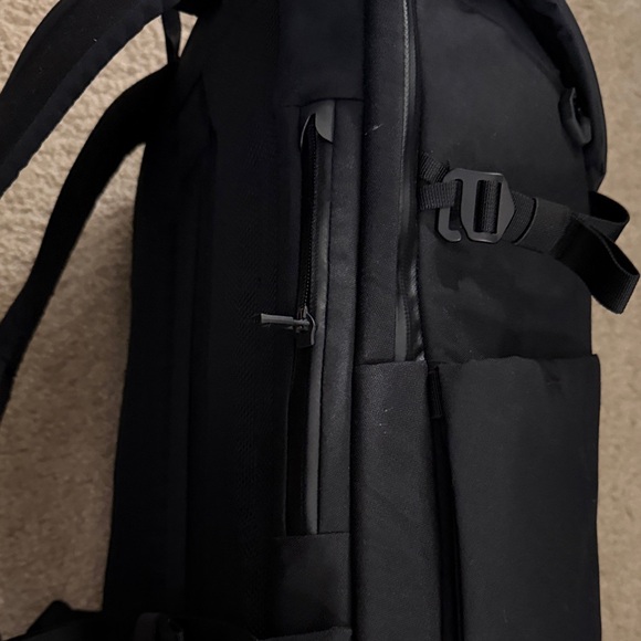 Mous Extreme Commuter Backpack with Lid - Black - 25l - Picture 6 of 13